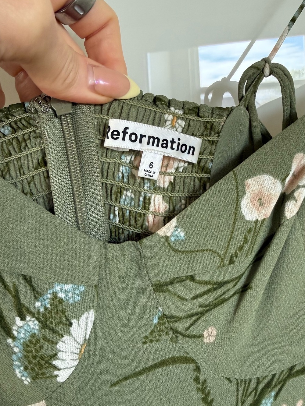 Reformation Kourtney Dress Green - Size 6 - Picture 9 of 12